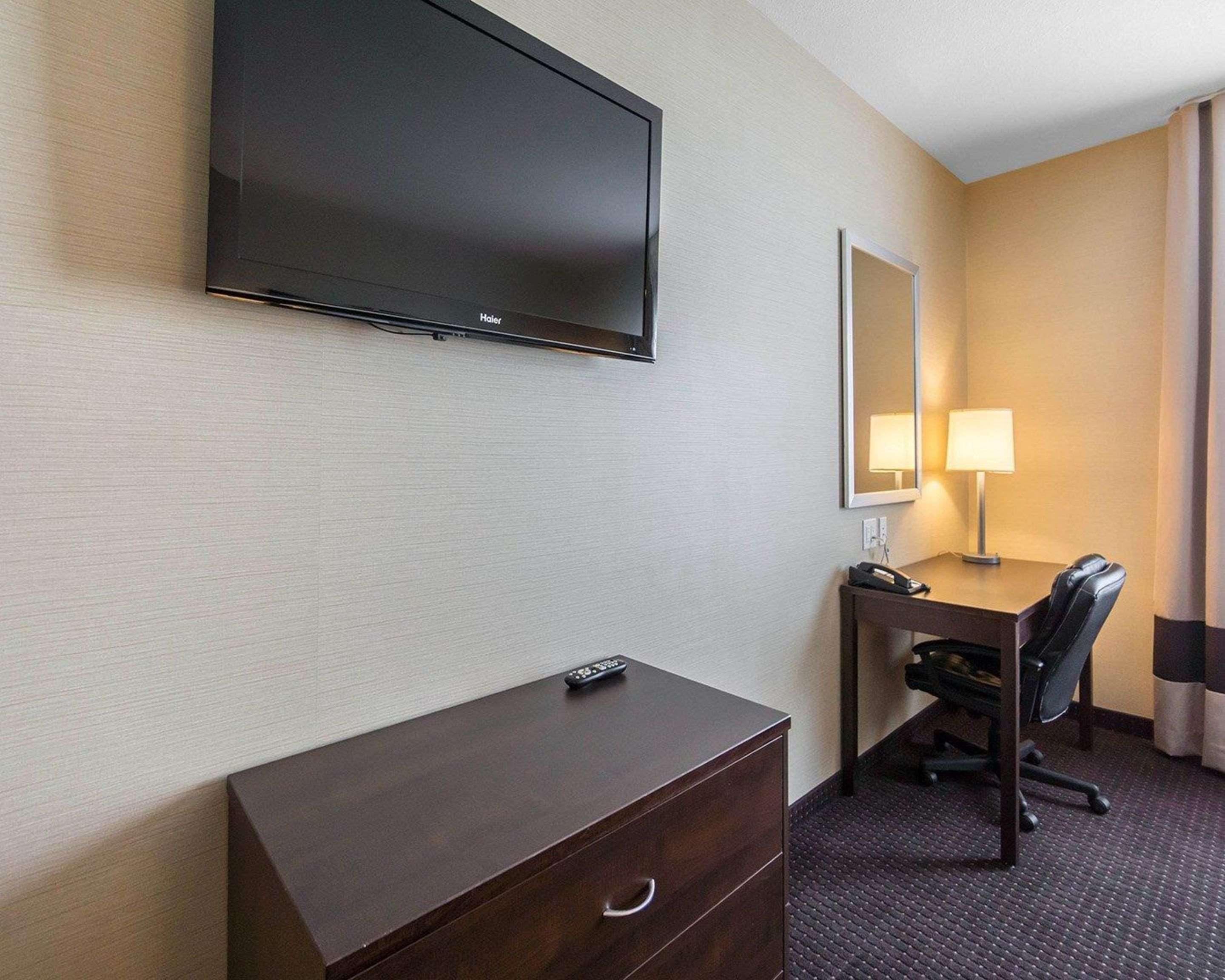 Comfort Inn&Suites Fox Creek Eksteriør bilde