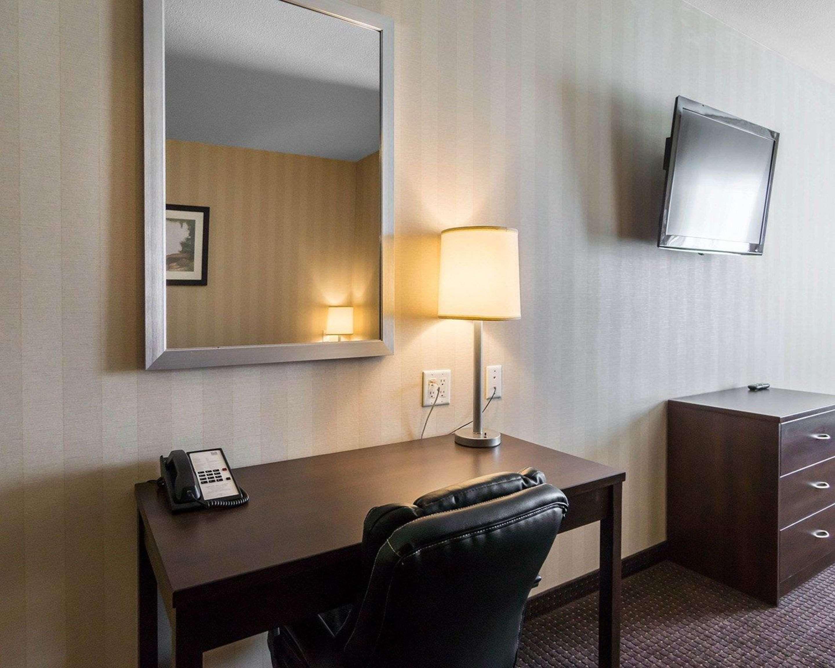 Comfort Inn&Suites Fox Creek Eksteriør bilde